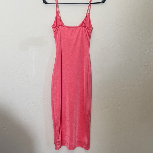 Windsor Pink Midi Dress with Cutout Detail - Picture 3 of 9